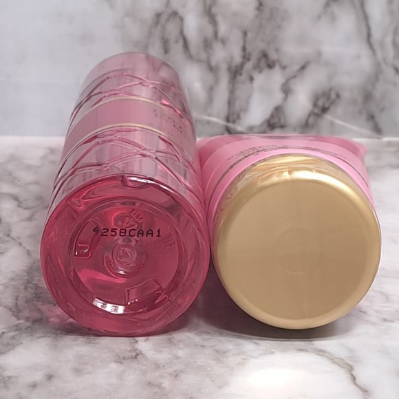 Bath & Body Works 2 Pc COVERED IN ROSES Fine Fragrance Mist and Body Cream - Picture 4 of 8